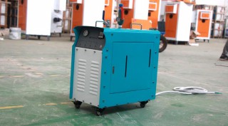頑固油污難題使用小型蒸汽發生器攻克
