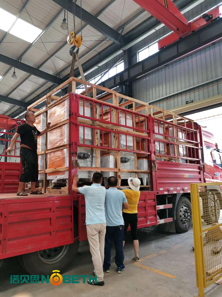 一批湖北醫療制藥潔凈蒸汽發生器已經上車從湖北武漢發往湖北咸寧