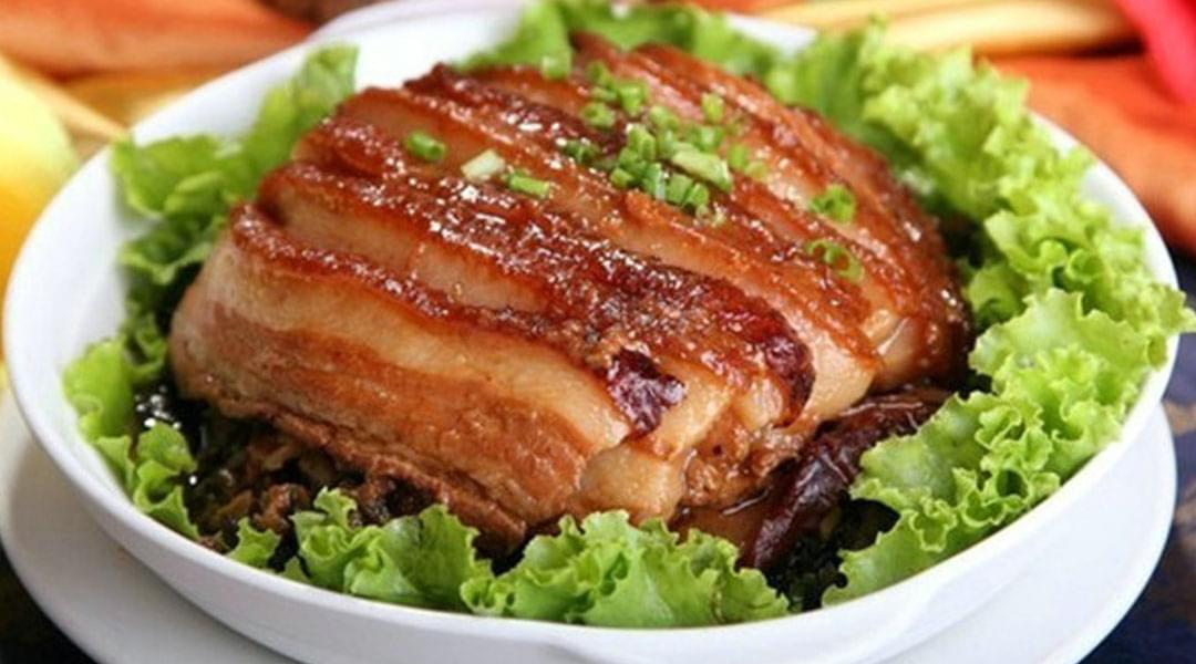 湖南行諾貝思燃氣蒸汽發生器配套夾層鍋生產梅菜扣肉案例